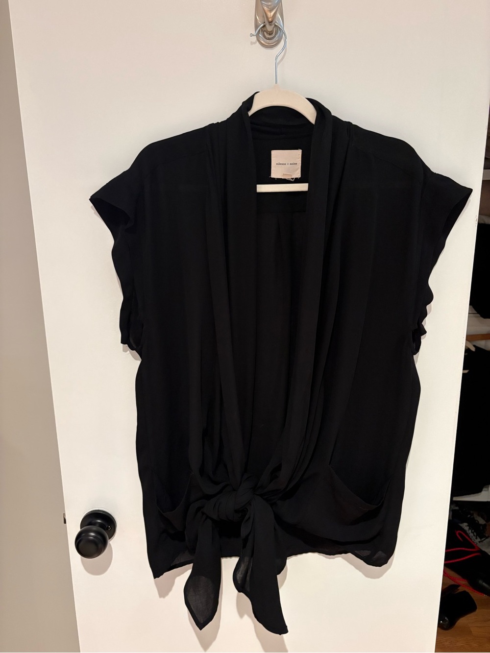 silence + noise Black Tie-Front Blouse